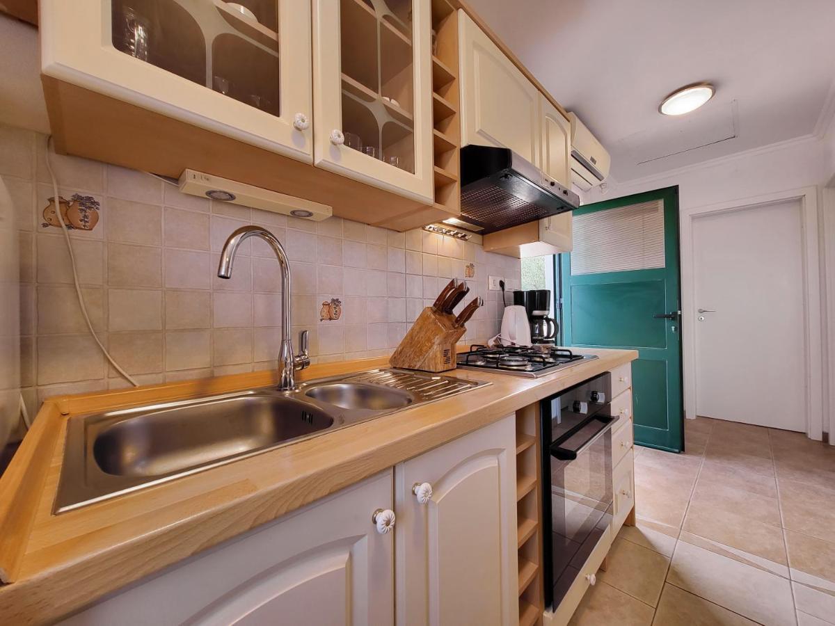 Holiday Home Duje Mali Iz Ngoại thất bức ảnh